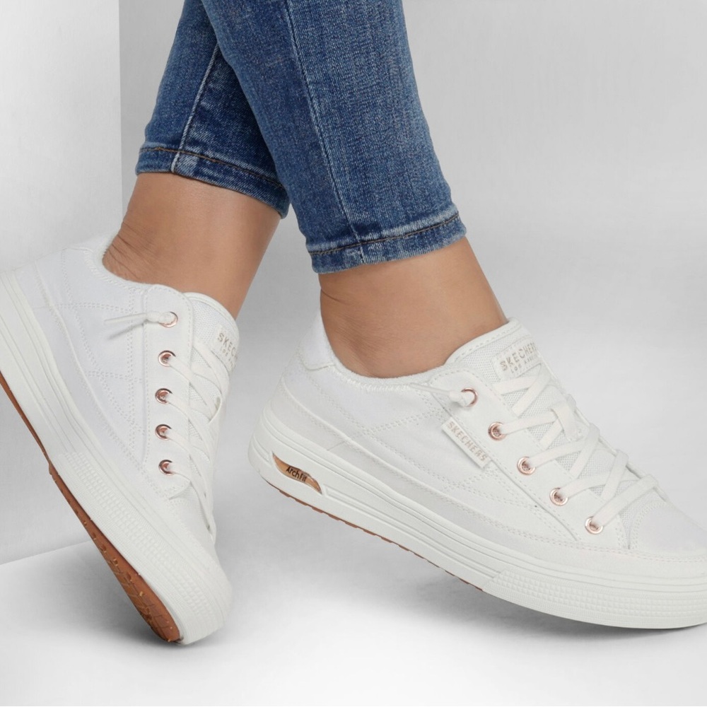 Sketchers Arch Fit Canvas Shoes